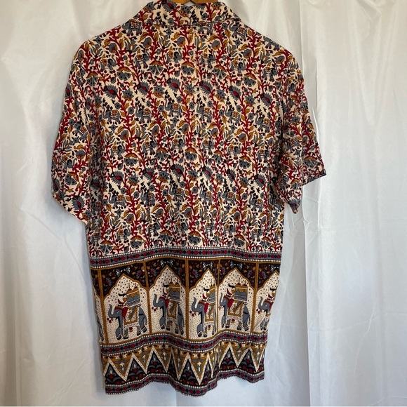 PAPILLON Women’s Vintage Red Gold Elephant Button Down Short Sleeve Size Medium - Picture 13 of 13